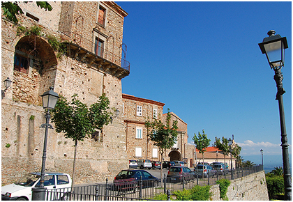 Castello dei Ruffo a Nicotera